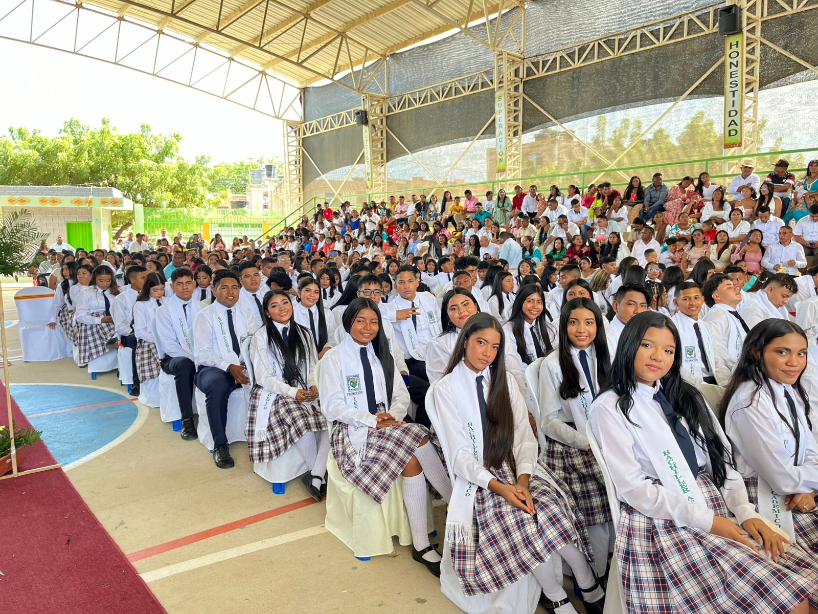 Ceremonia de Graduación Bachilleres Académicos y Normalistas Superiores